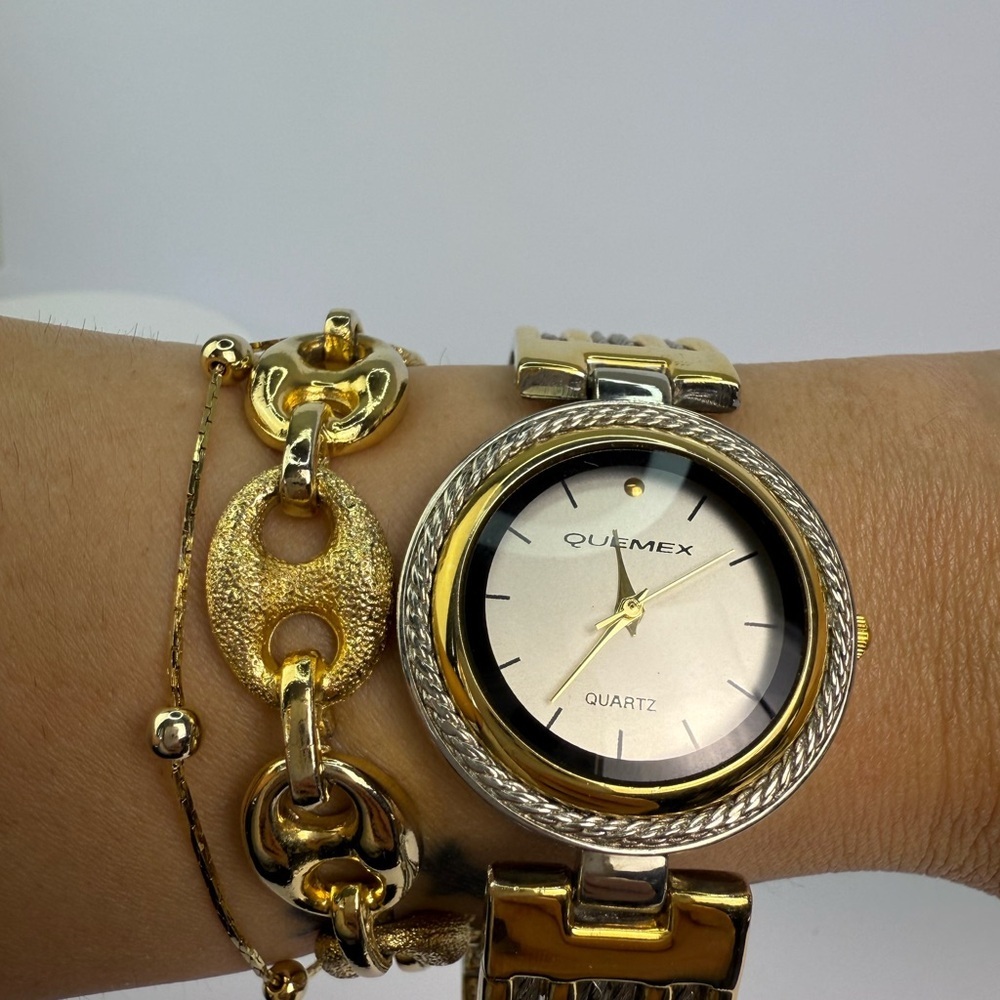Vintage quartz dual tone watch